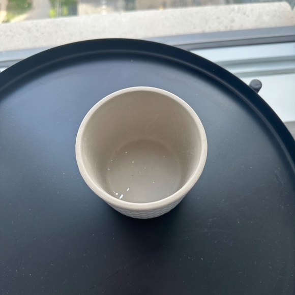 Very pretty pot - Picture 2 of 3